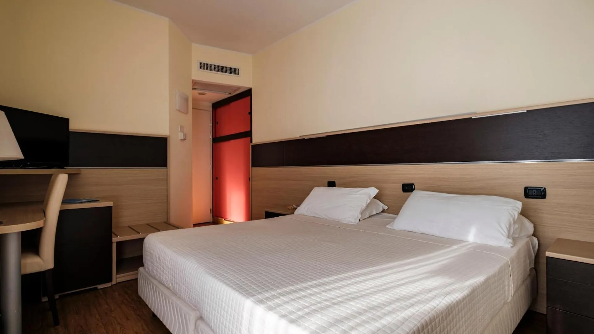Augustus Hotel Riccione 4*,
